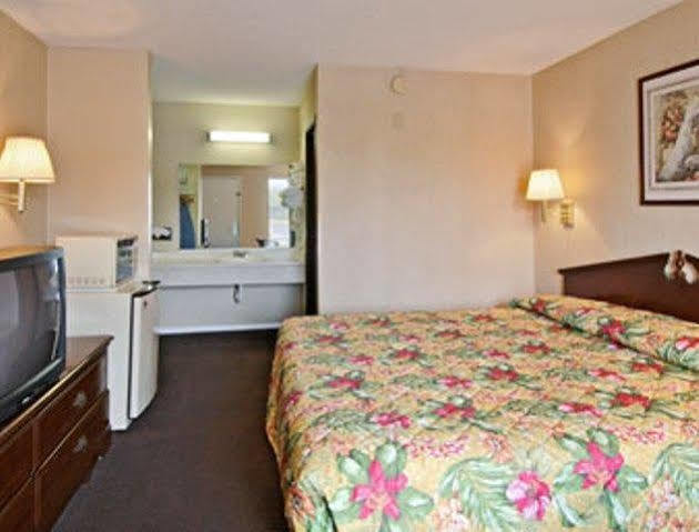 Americas Best Value Inn - Augusta / South Экстерьер фото