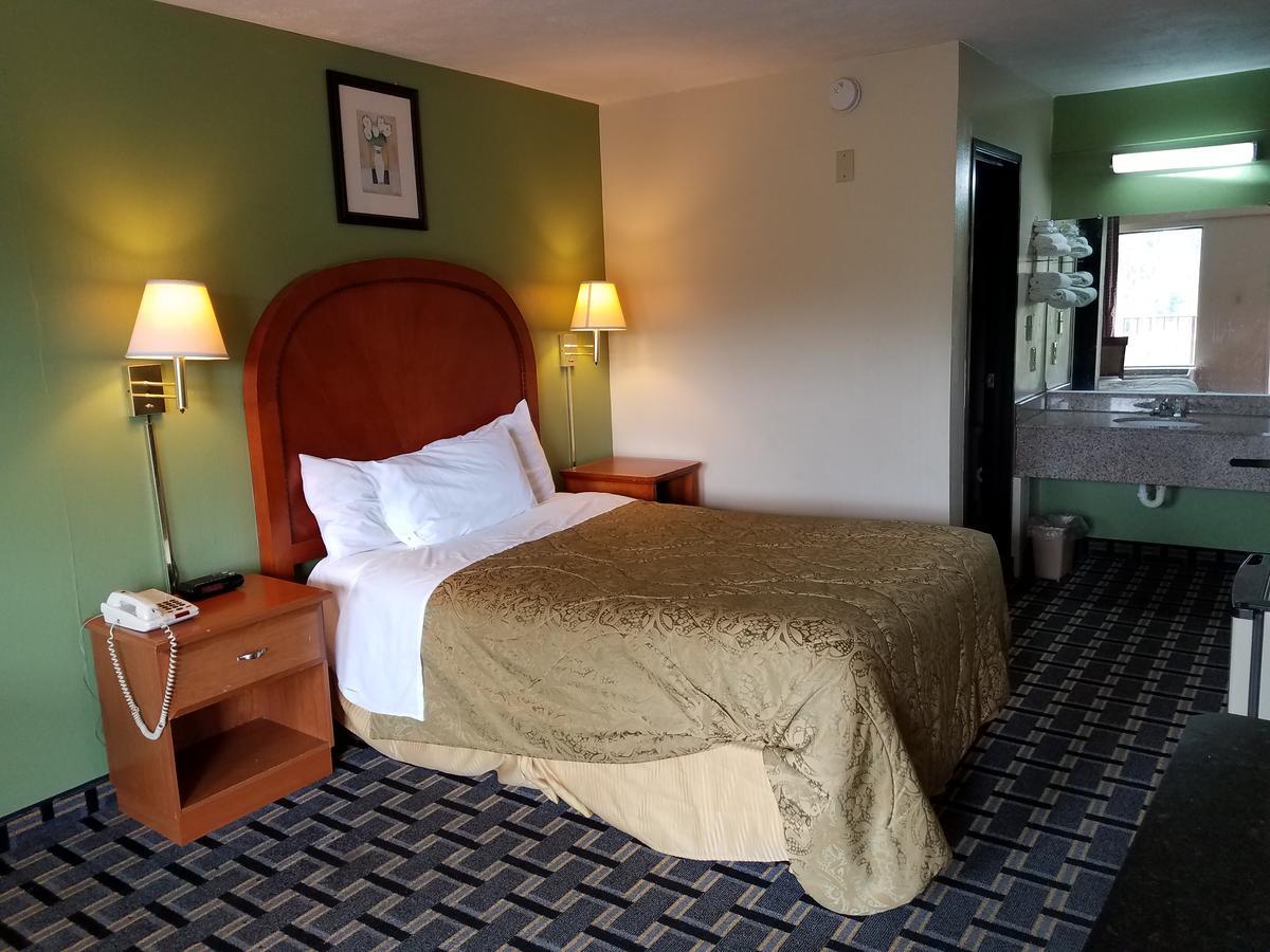 Americas Best Value Inn - Augusta / South Экстерьер фото